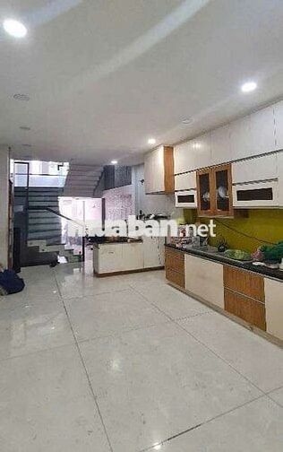 Cho thuê nhà 4 tầng 4×20 mặt tiền đường kinh doanh khu tên lửa