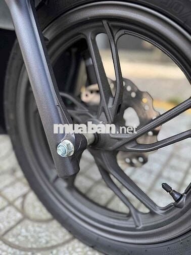 Vario 150 trắng đỏ đen hàng bỏ mẫu 2021