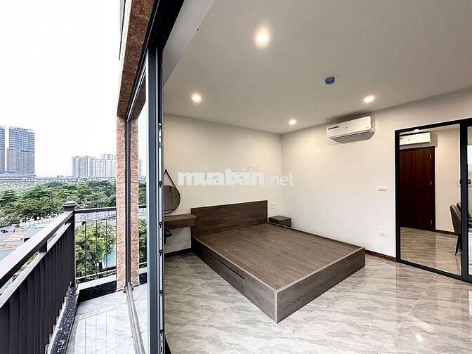 CĂN HỘ 1N1K BAN CÔNG FULL NỘI THẤT MỚI TINH NGAY VÕ CHÍ CÔNG - TÂY HỒ