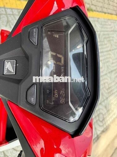 Vario 150 trắng đỏ đen hàng bỏ mẫu 2021