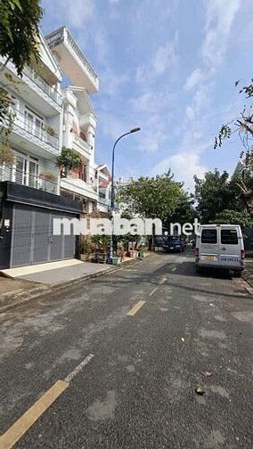 NHÀ CHO THUÊ ĐƯỜNG CN1 P.TÂY THẠNH.DT 5×21M ĐÚC 4 LẦU 8PN 5WC GIÁ 27.5