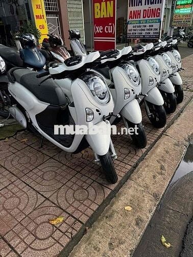 Scoopy 2025 mới 100%
