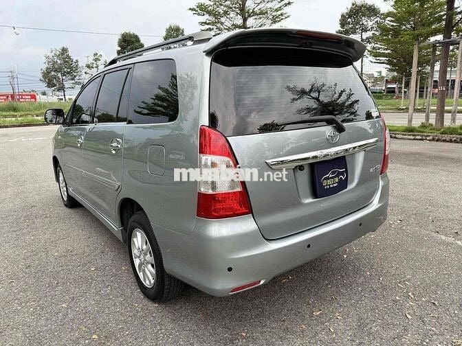 toyota innova model 2013 số tự động rất mới
