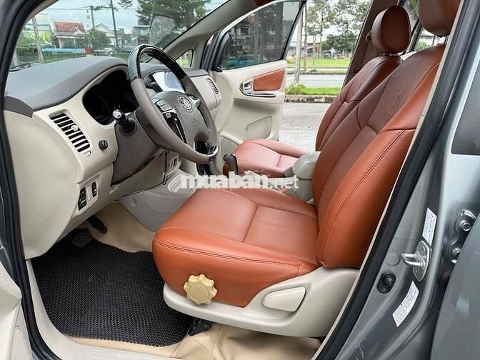 toyota innova model 2013 số tự động rất mới