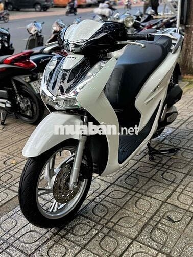Sh 08/2025 (160cc _ABS) 1k km mới 99%  chủ phố