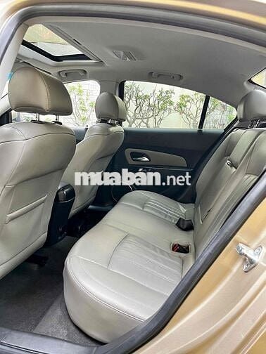 Chevrolet Cruze LTZ 2016. Form mới. Xe gia đình