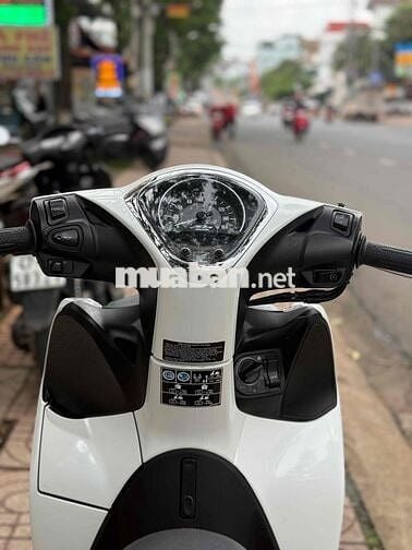 SH mòde 2023 ABS , chủ phố