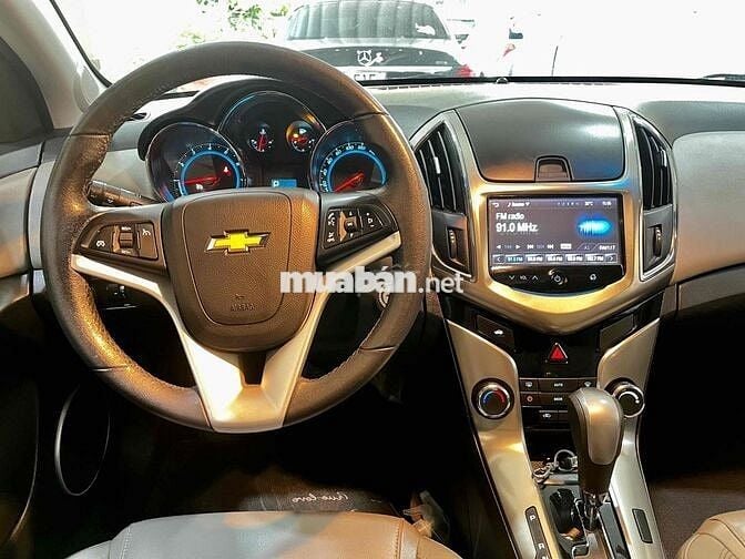 Chevrolet Cruze LTZ 2016. Form mới. Xe gia đình