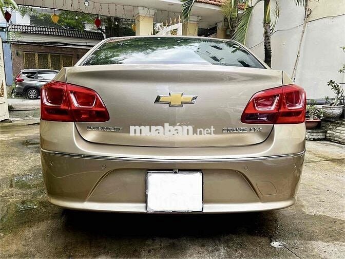 Chevrolet Cruze LTZ 2016. Form mới. Xe gia đình