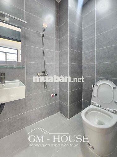 Cho thuê Căn Studio/ban công/tách bếp/ ngay Nhà Ga T3_Khu K300