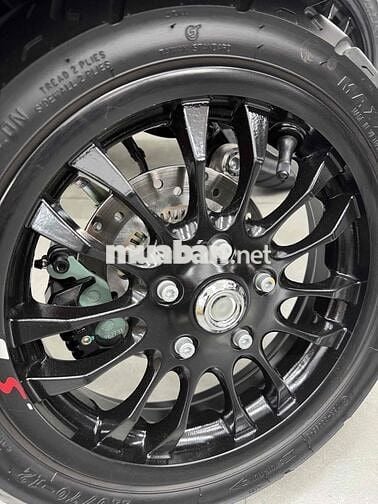 Vespa 150 ABS 2024  3k km  BSTP