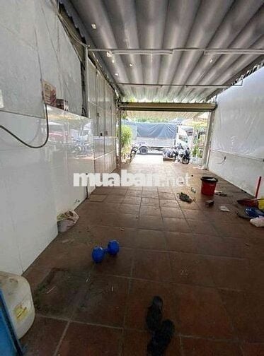 Cho Thuê Nhà Hẻm Xe Tải Tới Nhà + Trệt Suốt Có Gác Quang Trung GV