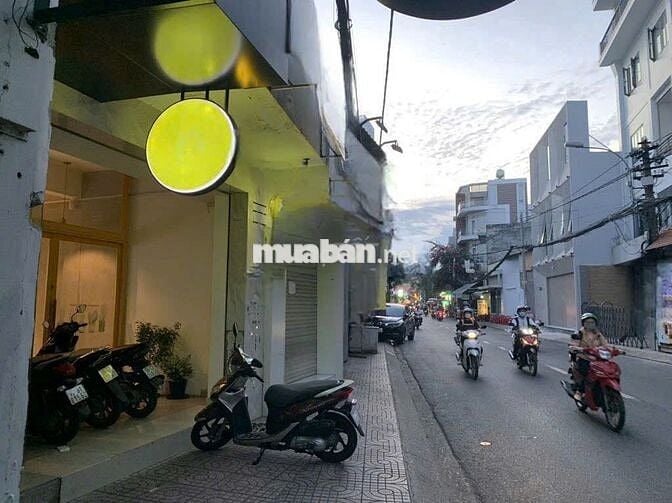 Cho Thuê Mặt Bằng Đường Hồ Bá Kiện, Quận 10 ( Kinh Doanh Tự Do )