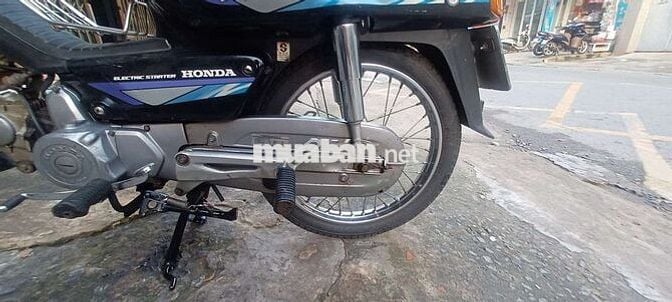 Xe Dream lun 1994 chính chù