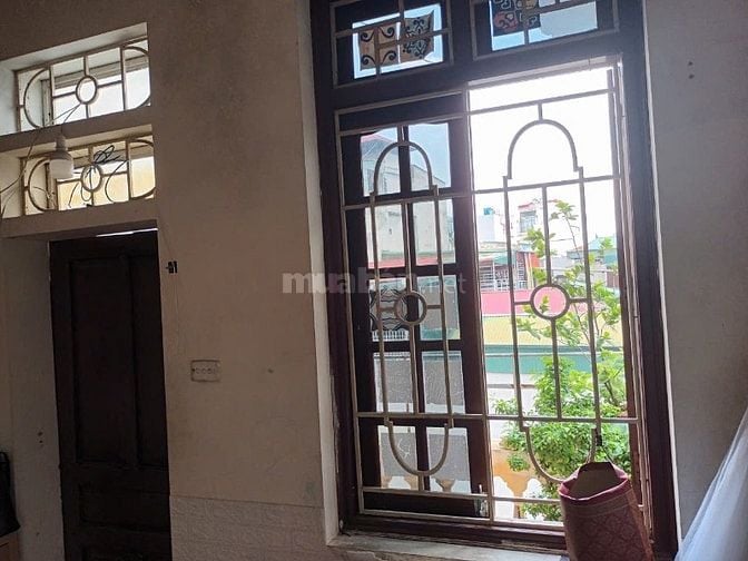 Cho thuê phòng 45 m2 riêng biệt tầng 4 phố Đào tấn