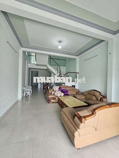 CẦN CHUYỂN NHƯỢNG ..🐥🐥 Nhà 2.tầng 
Đg 10m5 nhân đôi..Trần thánh