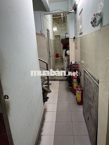 phòng cho thuê trệt ( dưới đất) nhà đúc