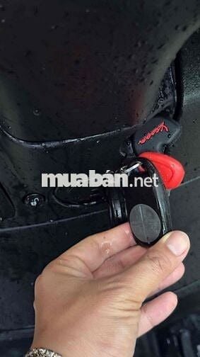 BÁN XE VESPA GTS SUPER 125 2019 MỚI 90%