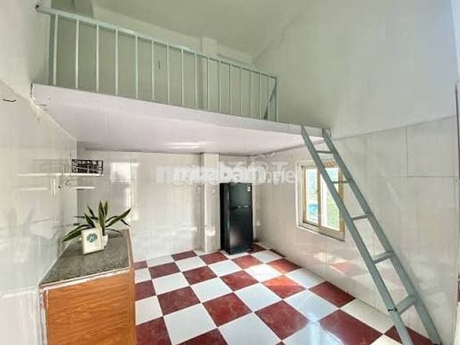 Phòg có gác ,đường Lê Trọng Tấn ngay ĐH Công Thương