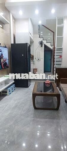 Chính chủ cho thuê nhà 5 tầng ngõ 61 phùng chí kiên, full đồ