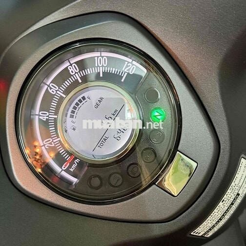 Super Cub 125 màu nhám đặc biệt 2025