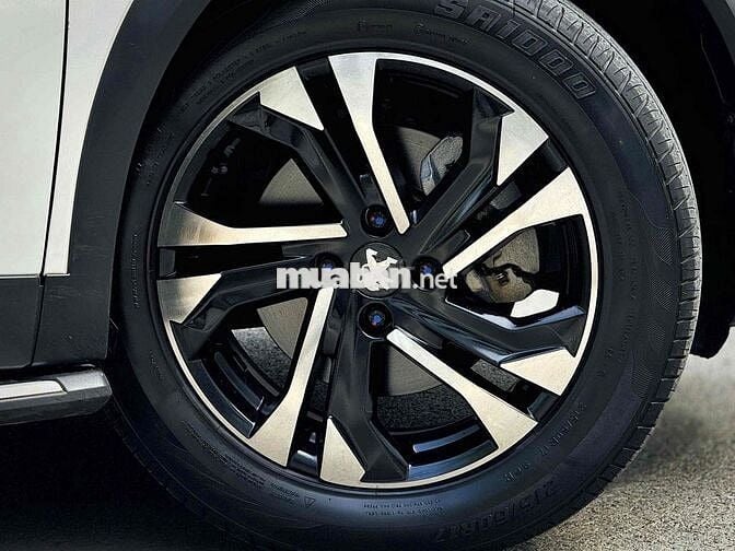 Peugeot 2008 GTline - trắng siêu đẹp siêu cá tính