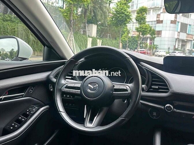 Mazda 3 1.5Luxury sx 2022 siêu đẹp màu trắng