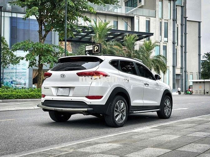 Huyndai Tucson 2.0 ATH đặc biệt -90000km