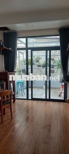 Chính chủ cho thuê nhà 5 tầng ngõ 61 phùng chí kiên, full đồ