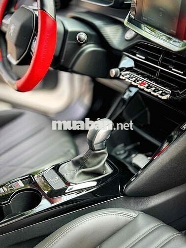 Peugeot 2008 GTline - trắng siêu đẹp siêu cá tính