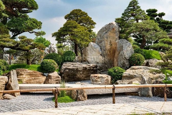 QUY TRÌNH THIẾT KẾ VÀ THI CÔNG HỒ CÁ KOI ĐÚNG TIÊU CHUẨN, KỸ THUẬT.