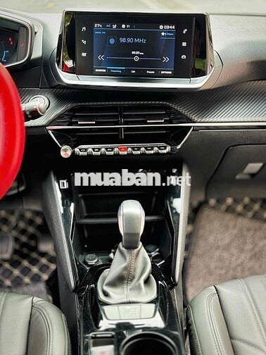 Peugeot 2008 GTline - trắng siêu đẹp siêu cá tính