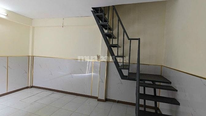 Hh 1% bán dùm căn nhà Thống Nhất p16 dt 4x6m 1 lầu