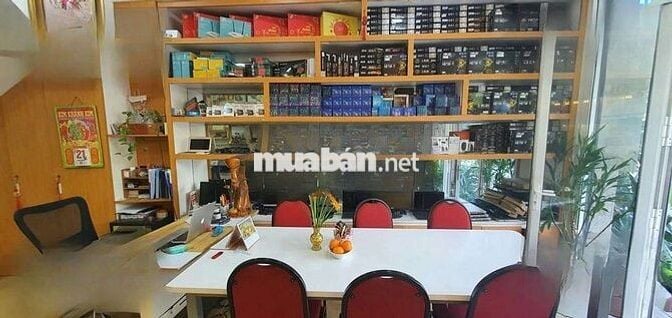 Mặt Bằng Siêu Rẻ Đường Cách Mạng Tháng 8 Quận 10 Gần Vòng Xoay Dân Chủ