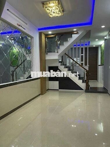 HẺM VIP KHU PHÂN LÔ ĐỒNG BỘ -  4 TẦNG KIÊN CỐ - NGAY BẾN XE BUÝT