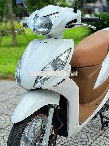 Vision 2014 đẹp lắm luôn. biển 43