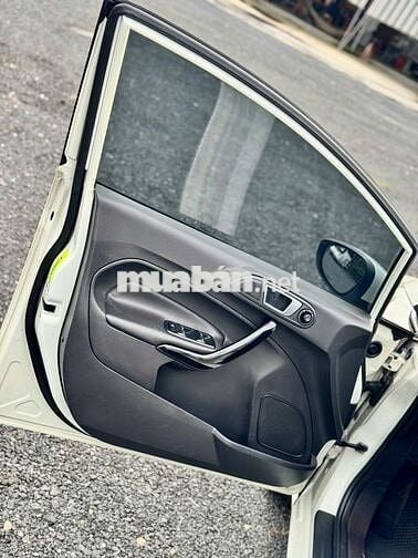 Ford Fiesta 2015 Bản S 1.5 AT Odo:8v BSTP 9 chủ ký