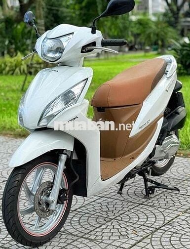 Vision 2014 đẹp lắm luôn. biển 43