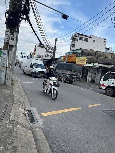 MT ĐẸP VỊ TRÍ KD ĐƯỜNG MÃ LÒ , QUẬN BÌNH TÂN