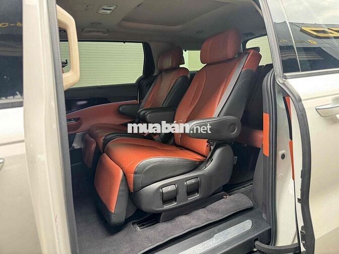 Kia Carnival Signature 2.2D 2022