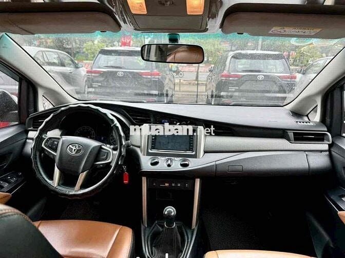 Toyota Innova 2020 2.0E - 72000 km