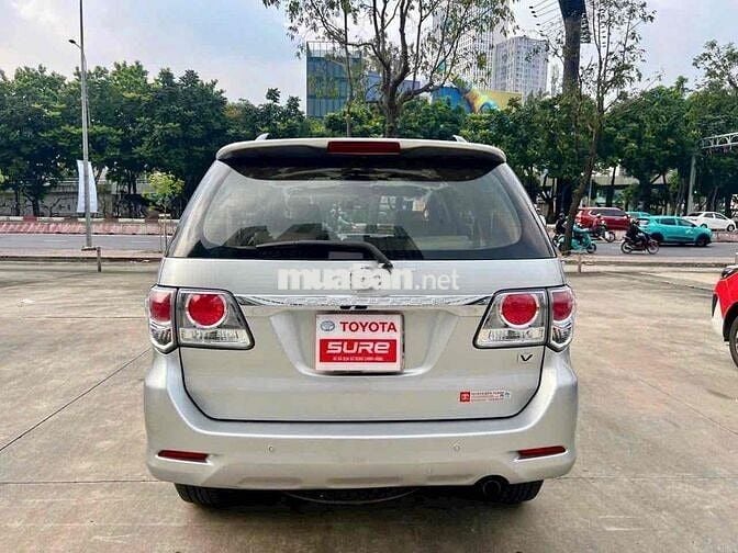 Toyota Fortuner Xăng 2013 xe Hãng BH 1 năm