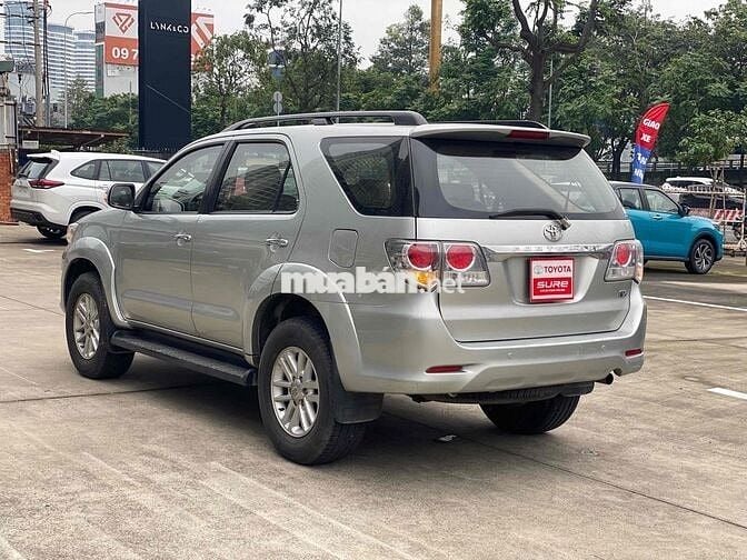 Toyota Fortuner 2013 2.7V 4x2 - 75000 km