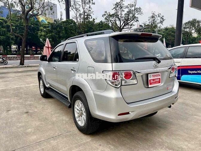 Toyota Fortuner Xăng 2013 xe Hãng BH 1 năm