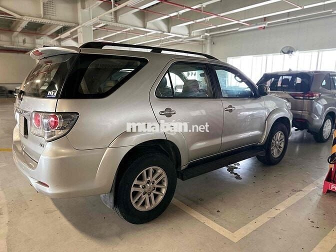 TOYOTA FORTUNER XĂNG 7 c HÃNG BH 1 năm