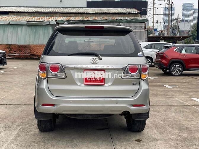 Toyota Fortuner 2013 2.7V 4x2 - 75000 km