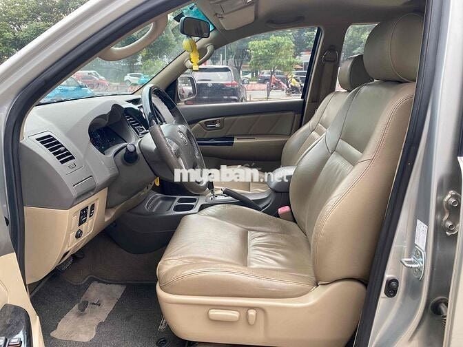 Toyota Fortuner 2013 2.7V 4x2 - 75000 km