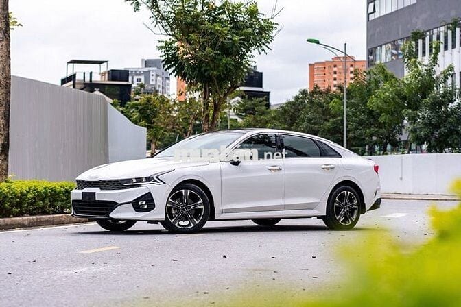 Kia K5 premium sản xuất 2023 siêu mới