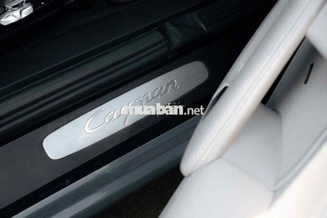 LONG ANH AUTO về Porsche 718 Cayman model 2017