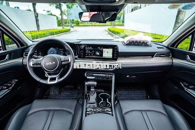 Kia K5 premium sản xuất 2023 siêu mới